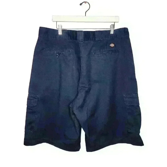 Dickies Men's navy blue cargo shorts loose fit size 40 - Picture 3 of 7